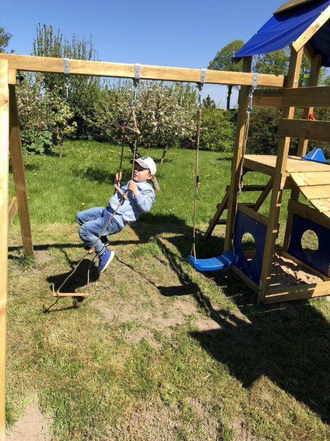Ferienhaus Ostseemuschel インゼル・ペール エクステリア 写真